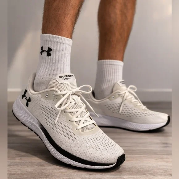 Under Armour Charged Pursuit 2 Running Shoes White Men size 13 Athletic Trainer - Picture 2 of 16